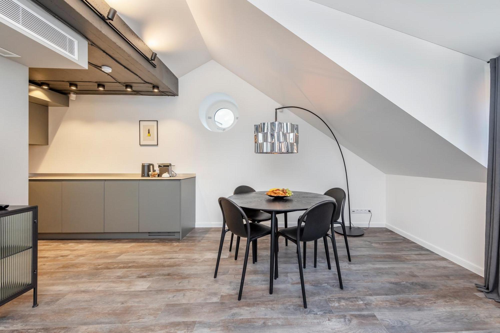 Artsy Exclusive Old Town Residence Gallery Walk Вильнюс Номер фото