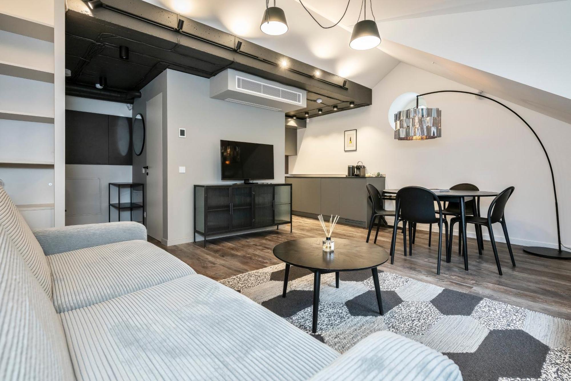 Artsy Exclusive Old Town Residence Gallery Walk Вильнюс Экстерьер фото